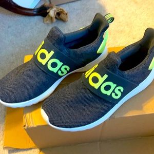 Adidas Lite Racer Adapt K sneaker - size 4.5
